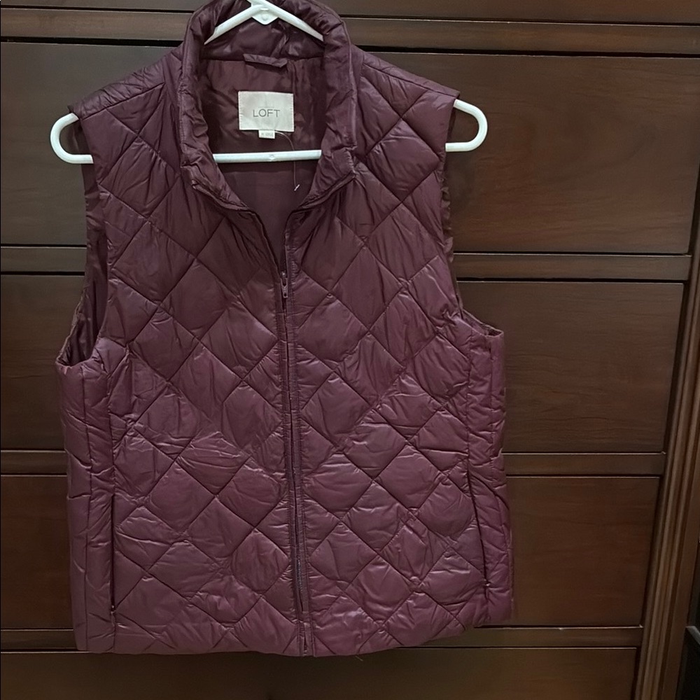 LOFT Quilted Vest in Burgundy